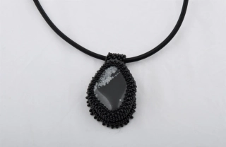 Šperk "Obsidián vločkový"